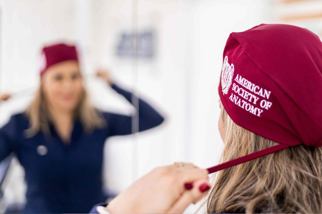 Dra. Sheila Lobo Cataldo na Clínica Armoni, especialista em odontologia geral e tratamentos personalizados em Alphaville