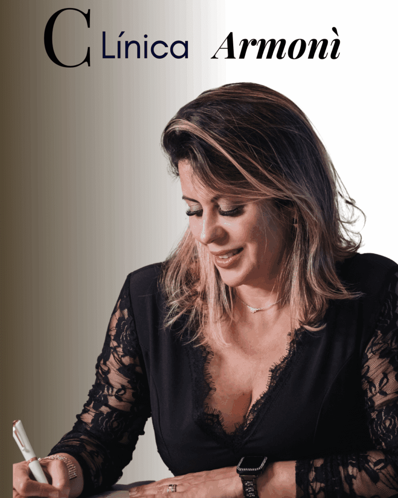 Dra. Sheila Lobo Cataldo, especialista em Estética Dental e odontologia de alto padrão em Alphaville, na Clínica Armonì